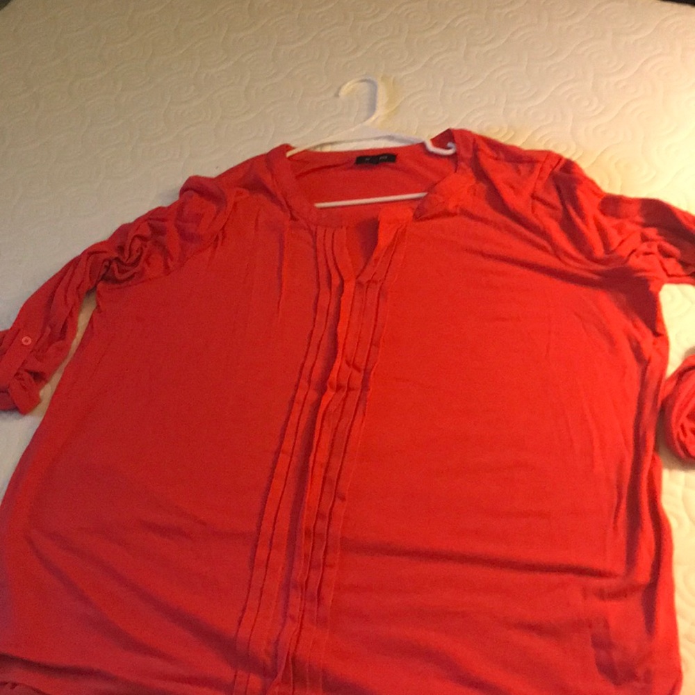 Verve Ami tunic. 3/4 sleeve with button detail